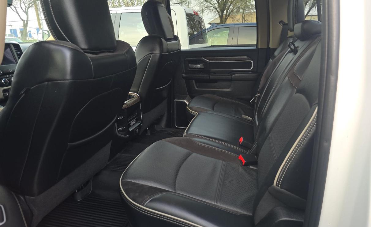 RAM 2500 Laramie 4x4 Crew Cab 6'4" Box 2021