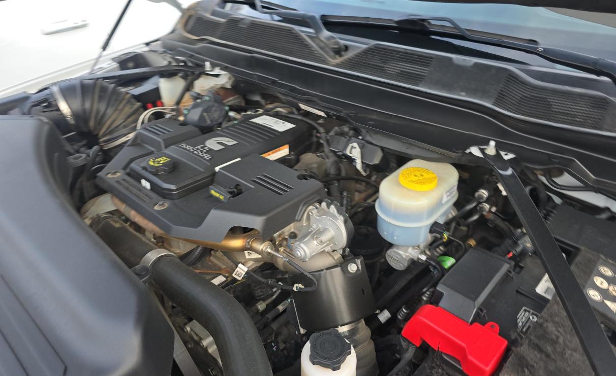 RAM 2500 Laramie 4x4 Crew Cab 6'4" Box 2021