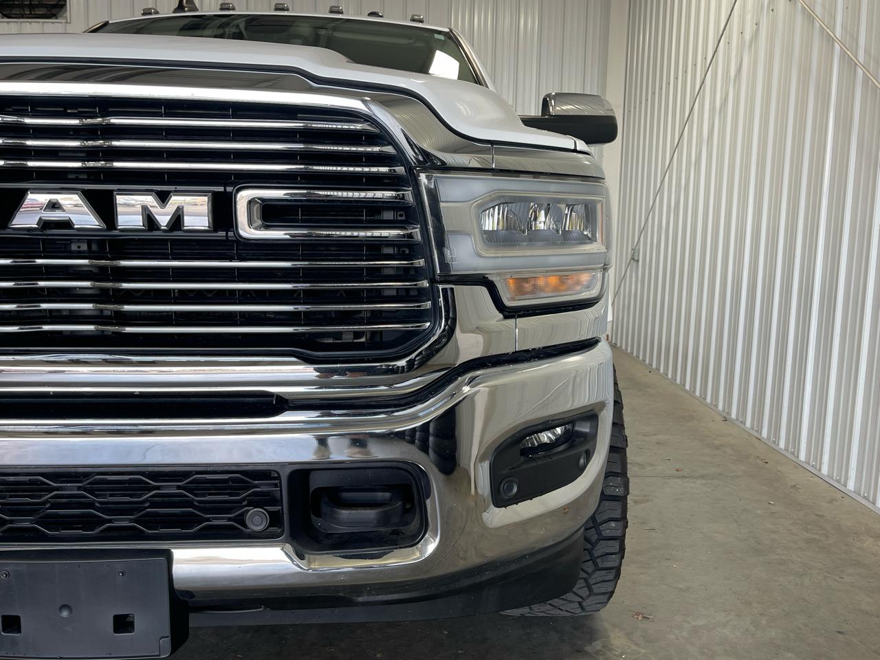 RAM 2500 Laramie 4x4 Crew Cab 6'4" Box 2021