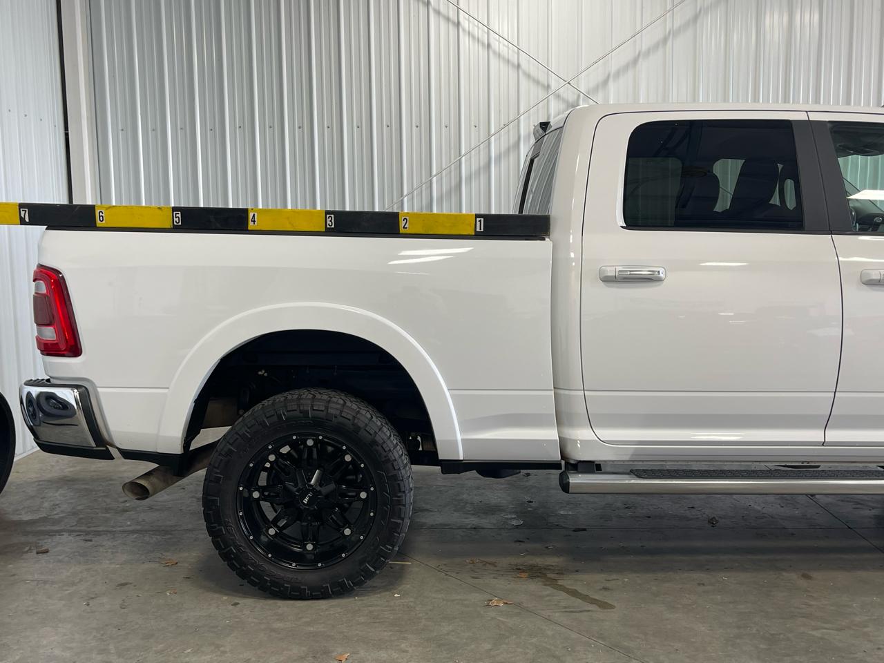RAM 2500 Laramie 4x4 Crew Cab 6'4" Box 2021