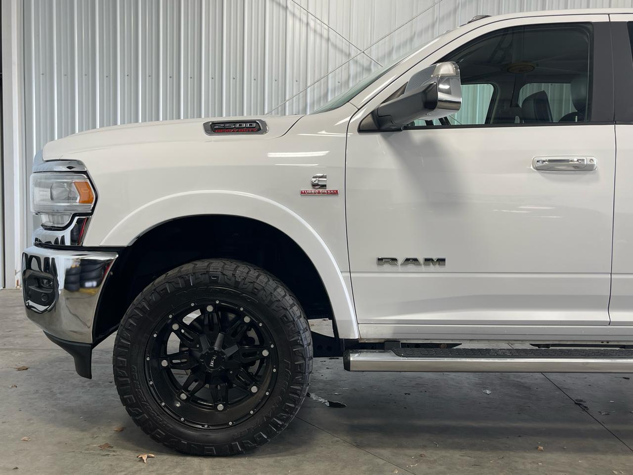 RAM 2500 Laramie 4x4 Crew Cab 6'4" Box 2021