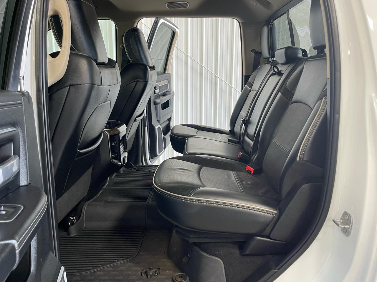 RAM 2500 Laramie 4x4 Crew Cab 6'4" Box 2021