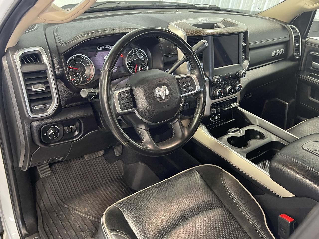 RAM 2500 Laramie 4x4 Crew Cab 6'4" Box 2021