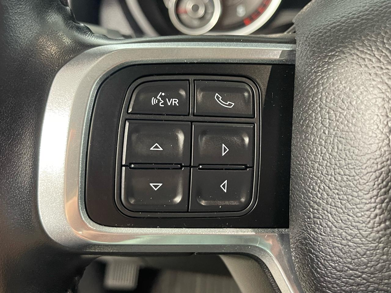 RAM 2500 Laramie 4x4 Crew Cab 6'4" Box 2021