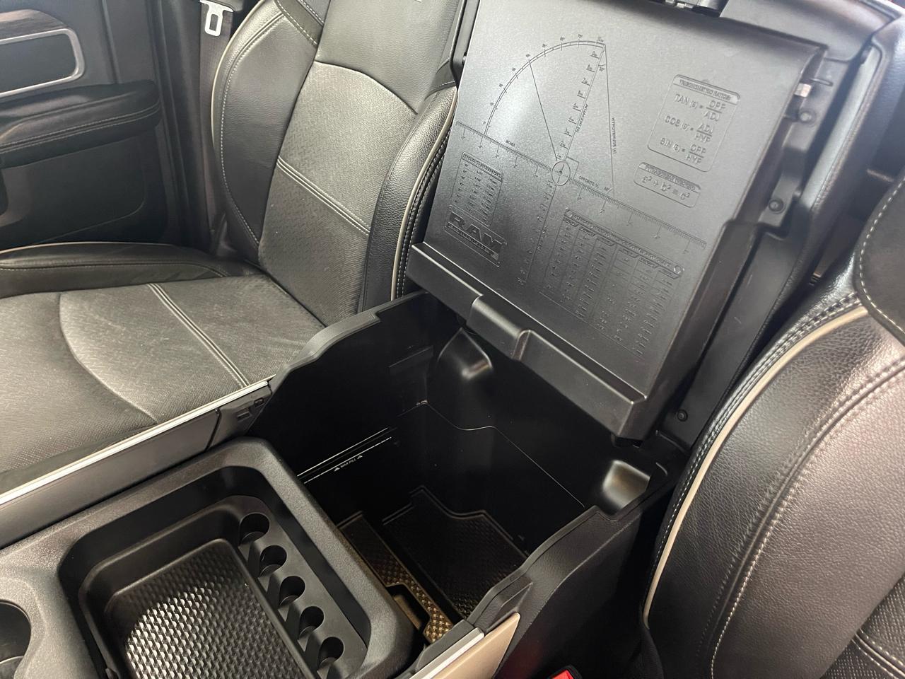 RAM 2500 Laramie 4x4 Crew Cab 6'4" Box 2021