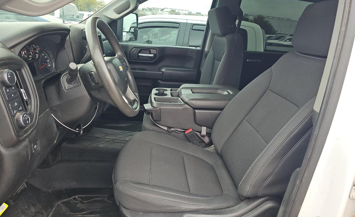 Chevrolet Silverado 2500HD 4WD Crew Cab 172" Custom 2021