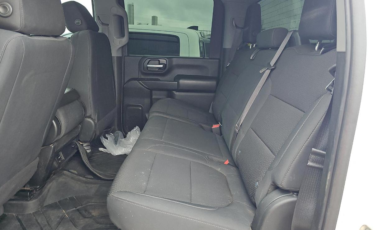 Chevrolet Silverado 2500HD 4WD Crew Cab 172" Custom 2021