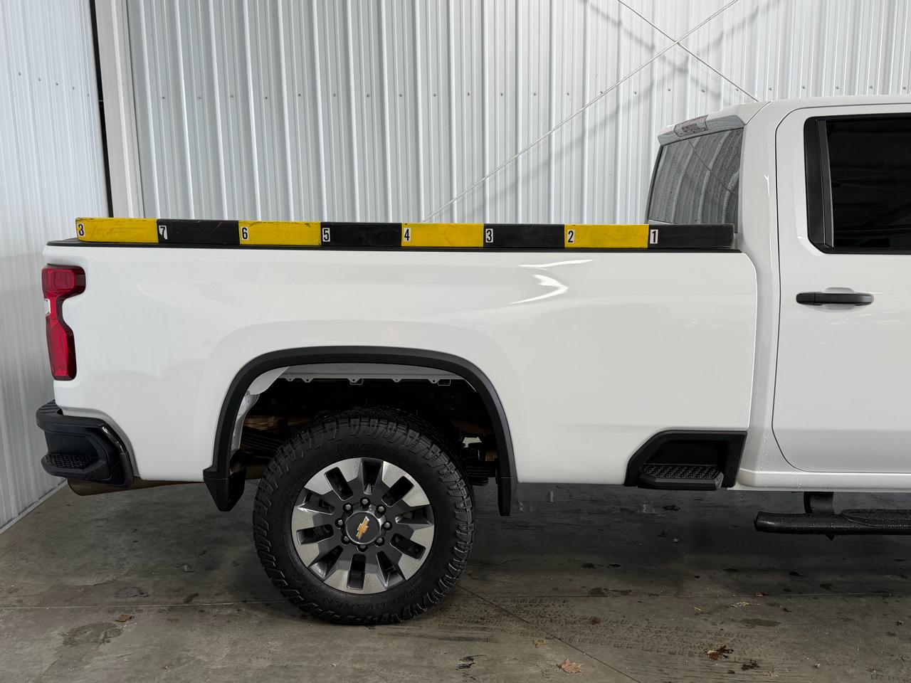 Chevrolet Silverado 2500HD 4WD Crew Cab 172" Custom 2021