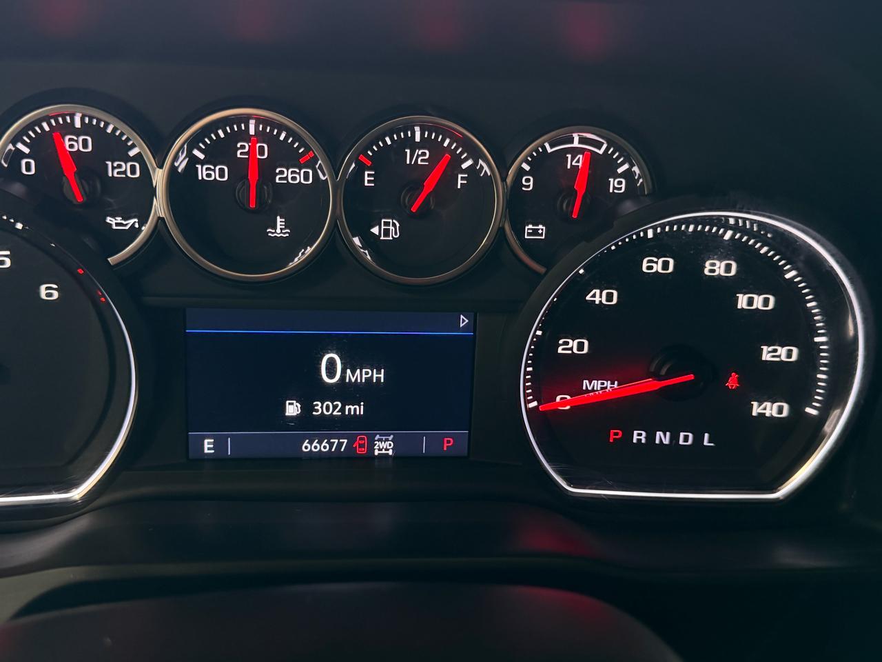 Chevrolet Silverado 2500HD 4WD Crew Cab 172" Custom 2021