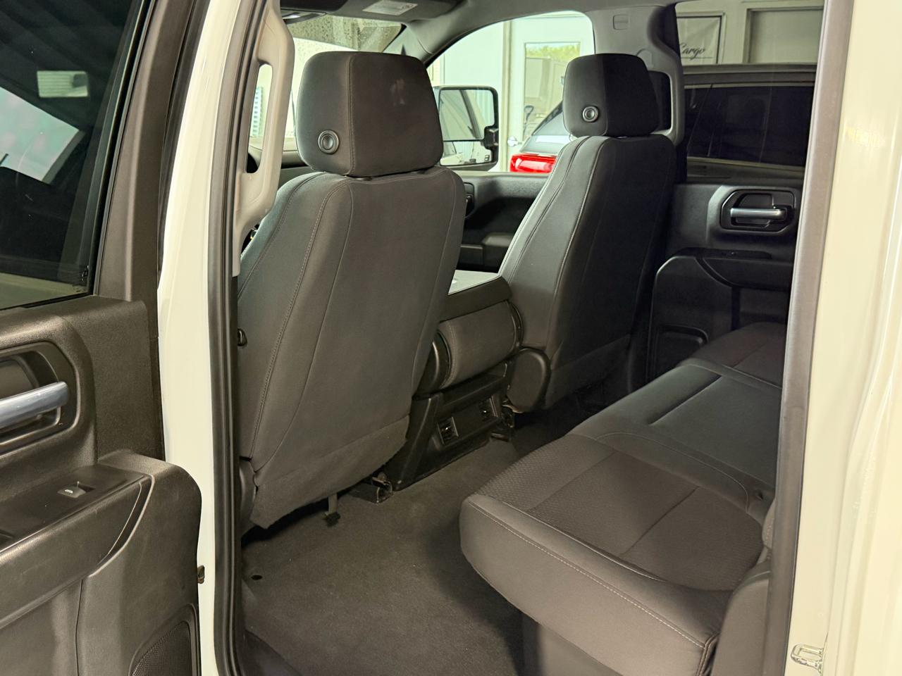 Chevrolet Silverado 2500HD 4WD Crew Cab 172" Custom 2021