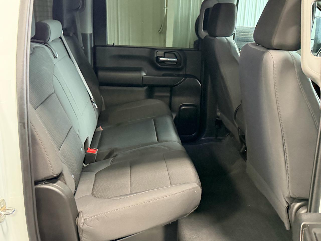 Chevrolet Silverado 2500HD 4WD Crew Cab 172" Custom 2021