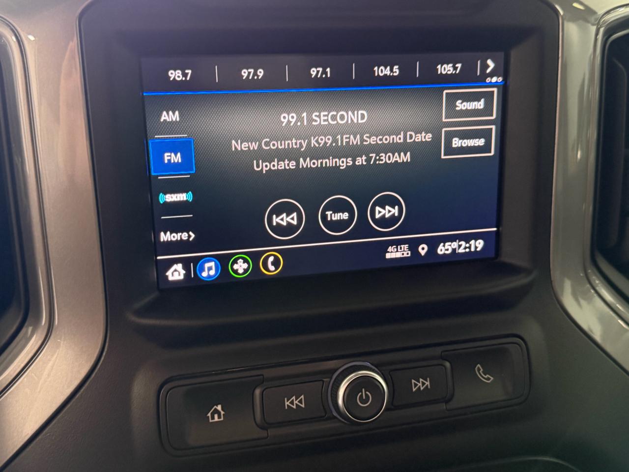 Chevrolet Silverado 2500HD 4WD Crew Cab 172" Custom 2021