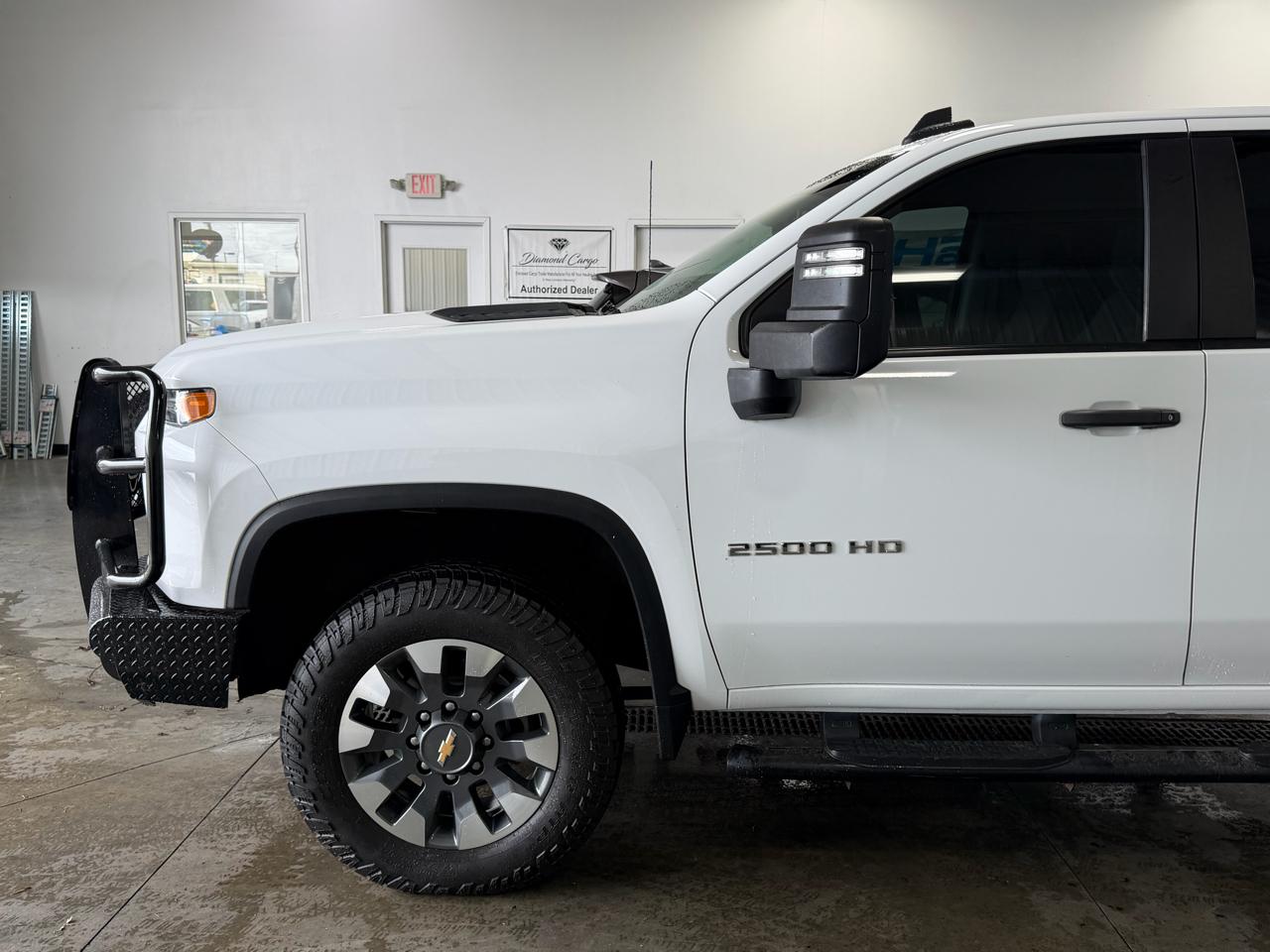 Chevrolet Silverado 2500HD 4WD Crew Cab 172" Custom 2021