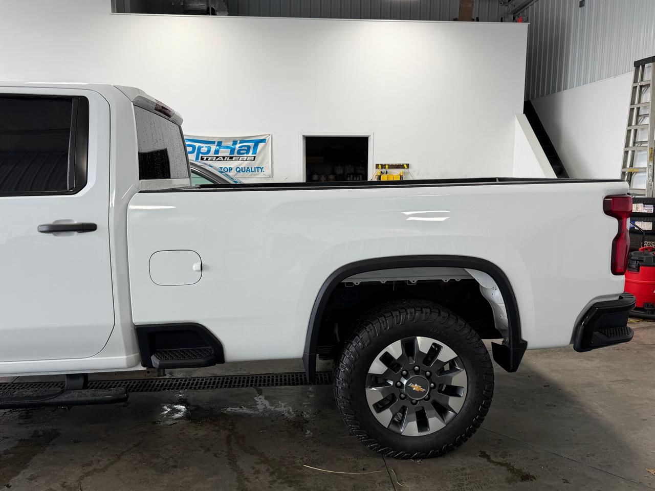 Chevrolet Silverado 2500HD 4WD Crew Cab 172" Custom 2021