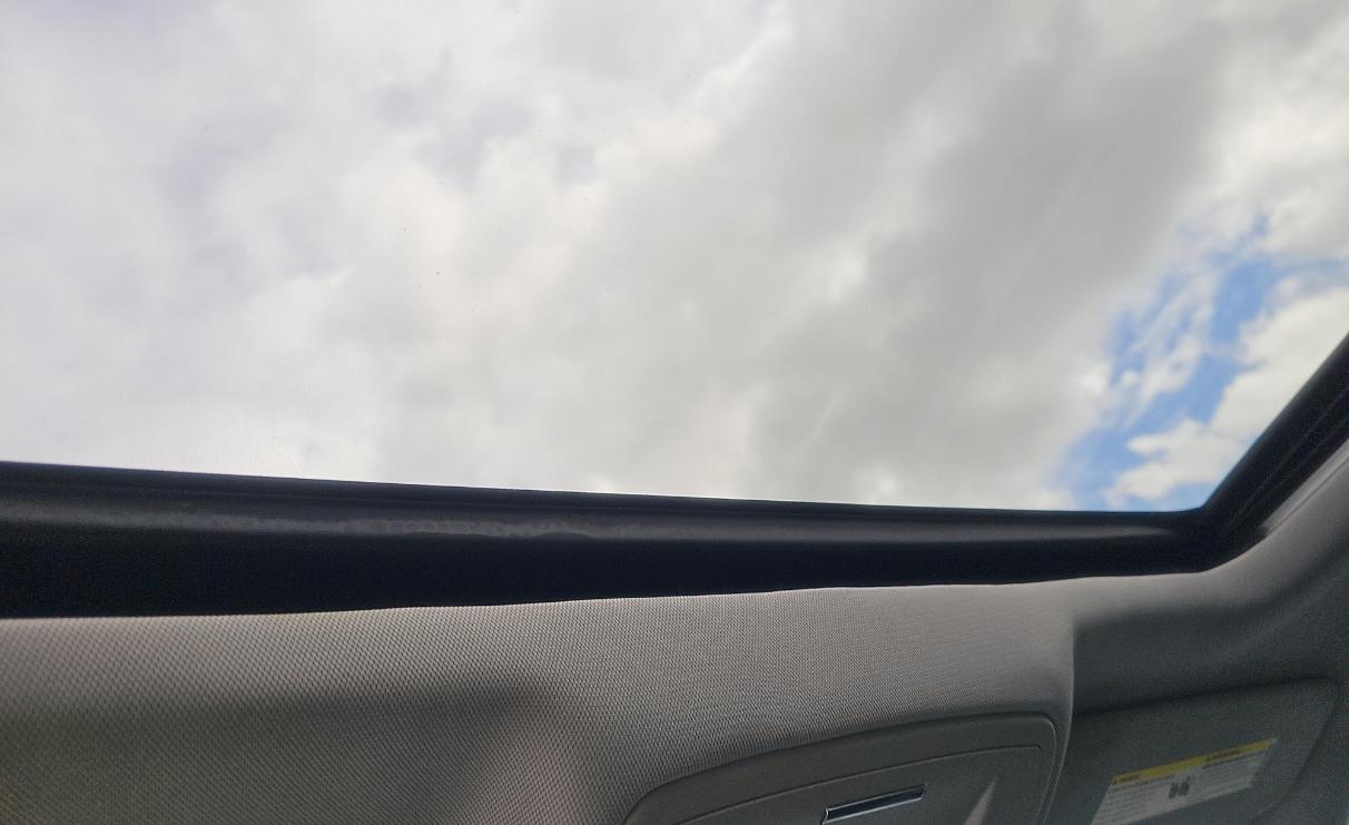 GMC Sierra 1500 4WD Crew Cab 143.5" SLT 2018