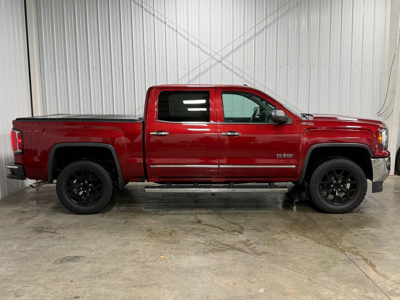 GMC Sierra 1500 4WD Crew Cab 143.5" SLT 2018