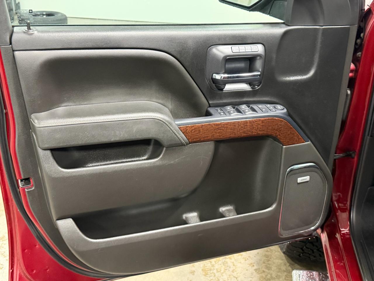 GMC Sierra 1500 4WD Crew Cab 143.5" SLT 2018