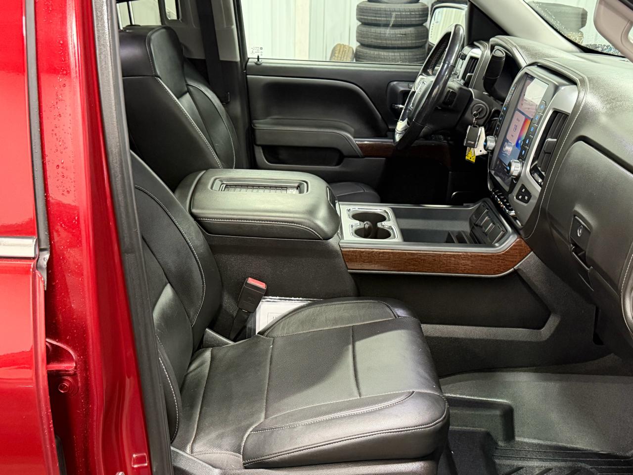 GMC Sierra 1500 4WD Crew Cab 143.5" SLT 2018