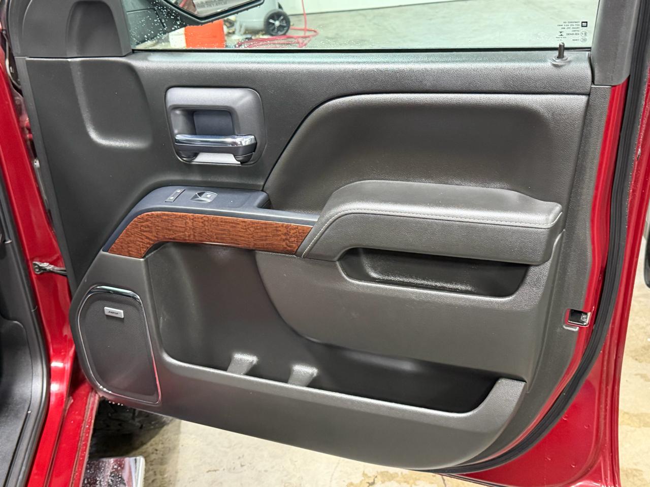 GMC Sierra 1500 4WD Crew Cab 143.5" SLT 2018