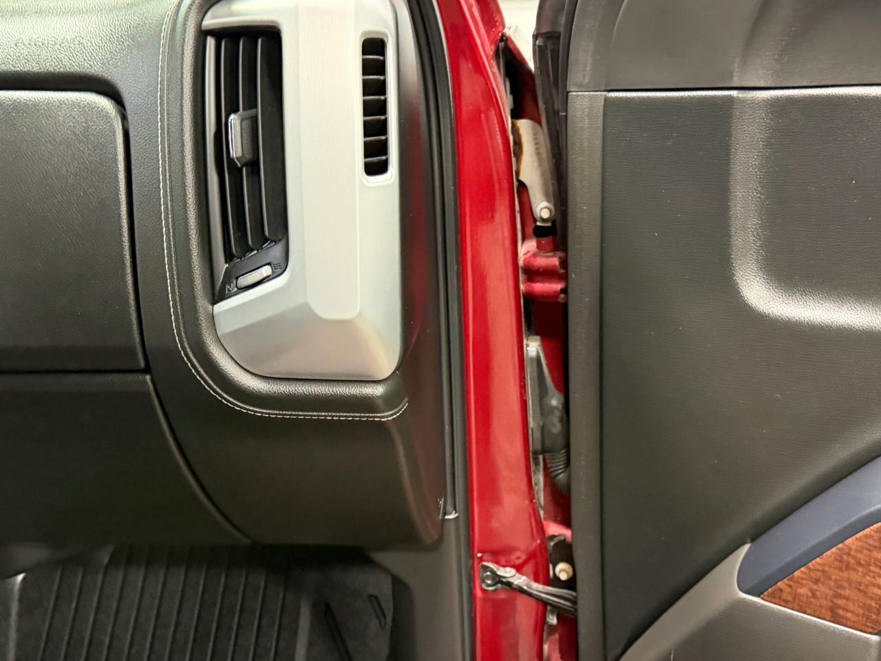 GMC Sierra 1500 4WD Crew Cab 143.5" SLT 2018