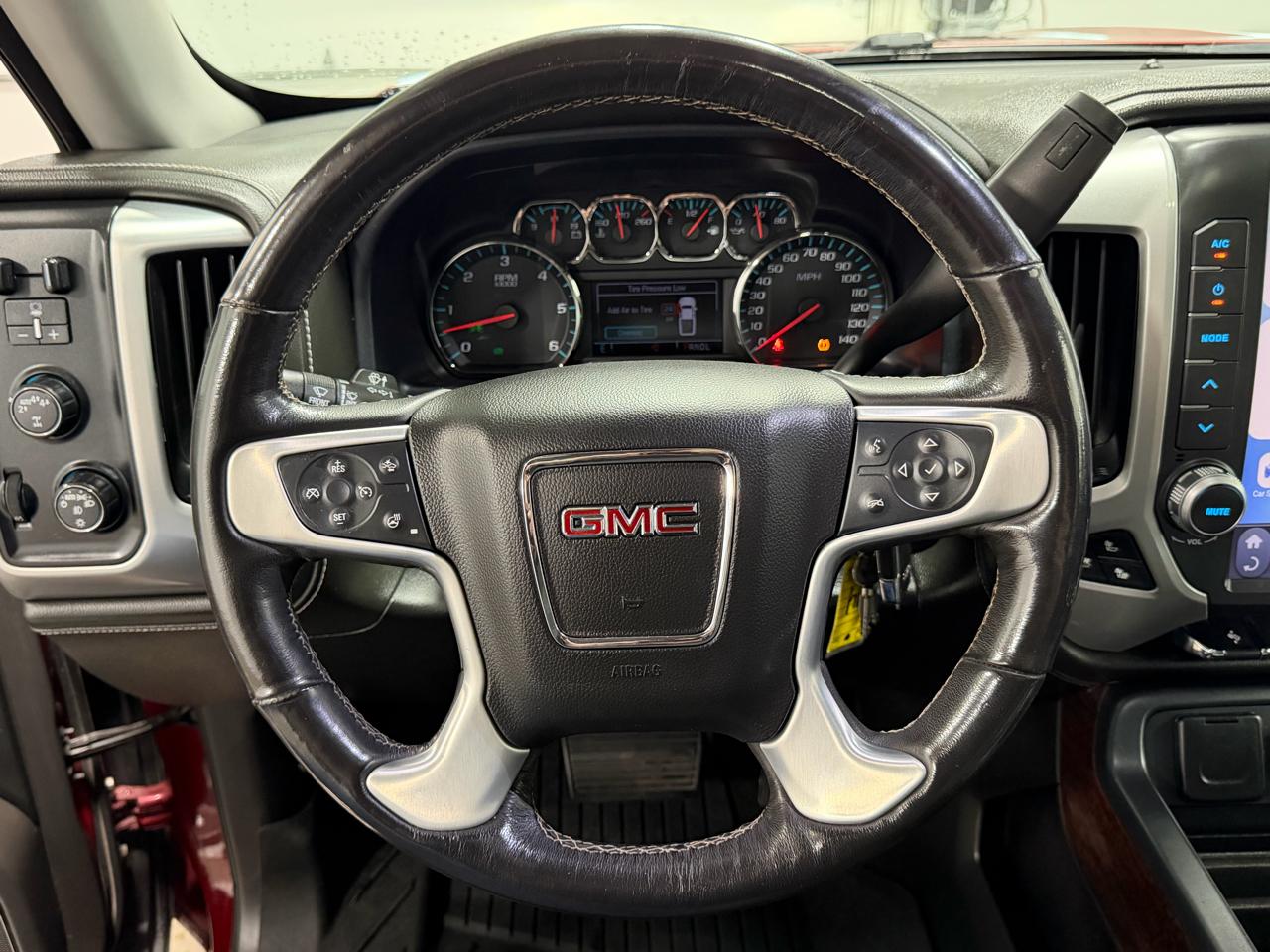 GMC Sierra 1500 4WD Crew Cab 143.5" SLT 2018