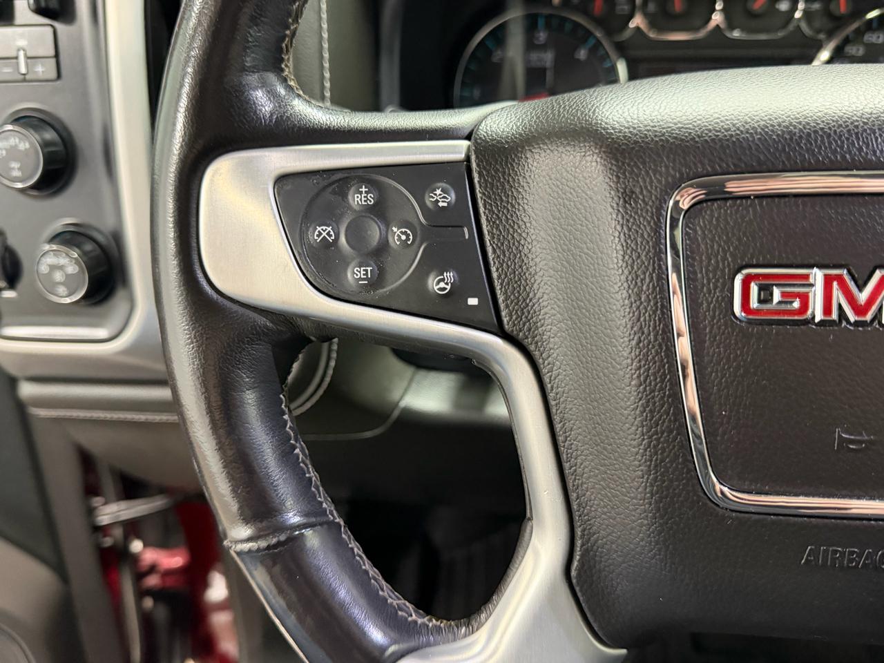 GMC Sierra 1500 4WD Crew Cab 143.5" SLT 2018