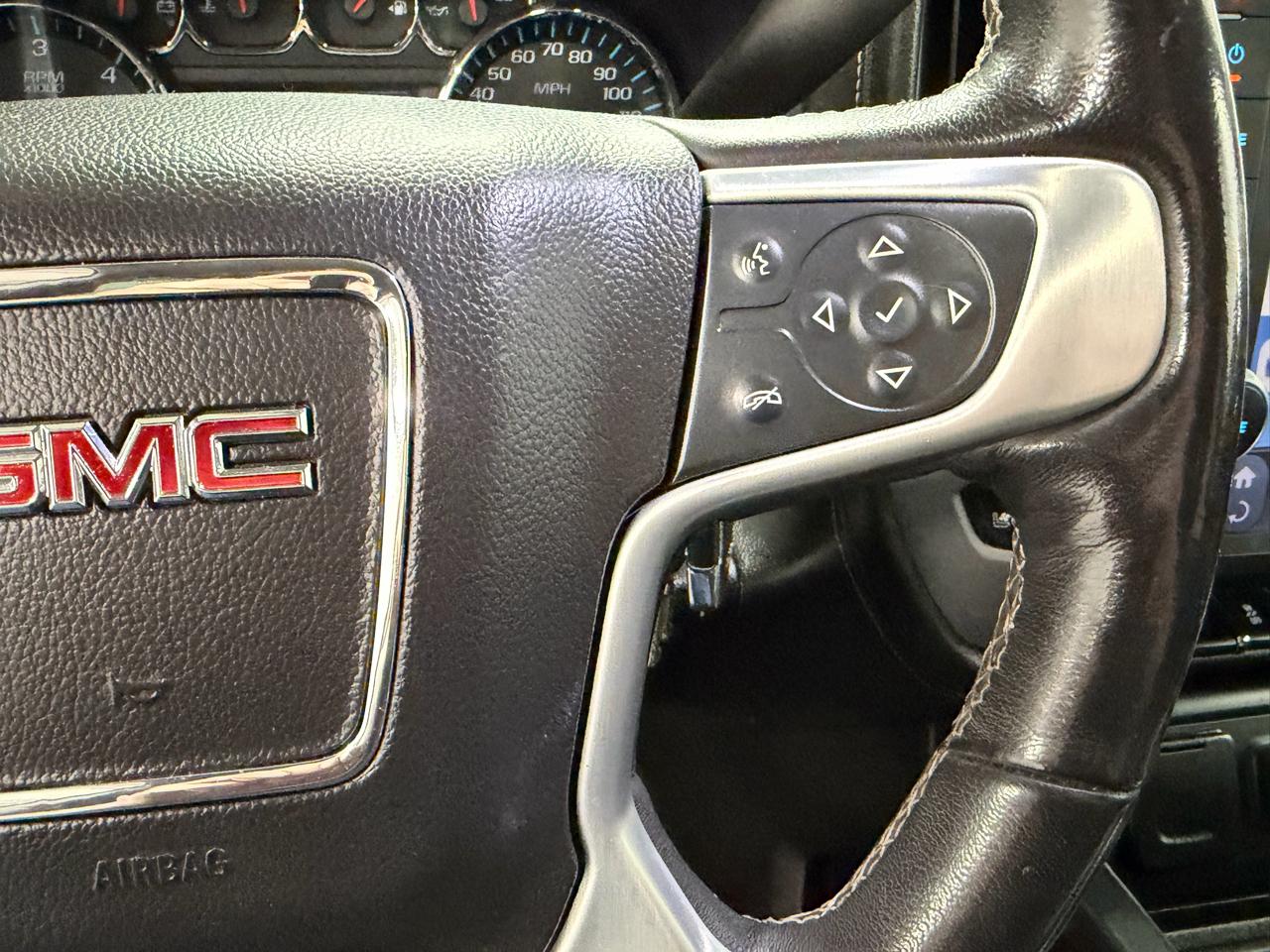 GMC Sierra 1500 4WD Crew Cab 143.5" SLT 2018