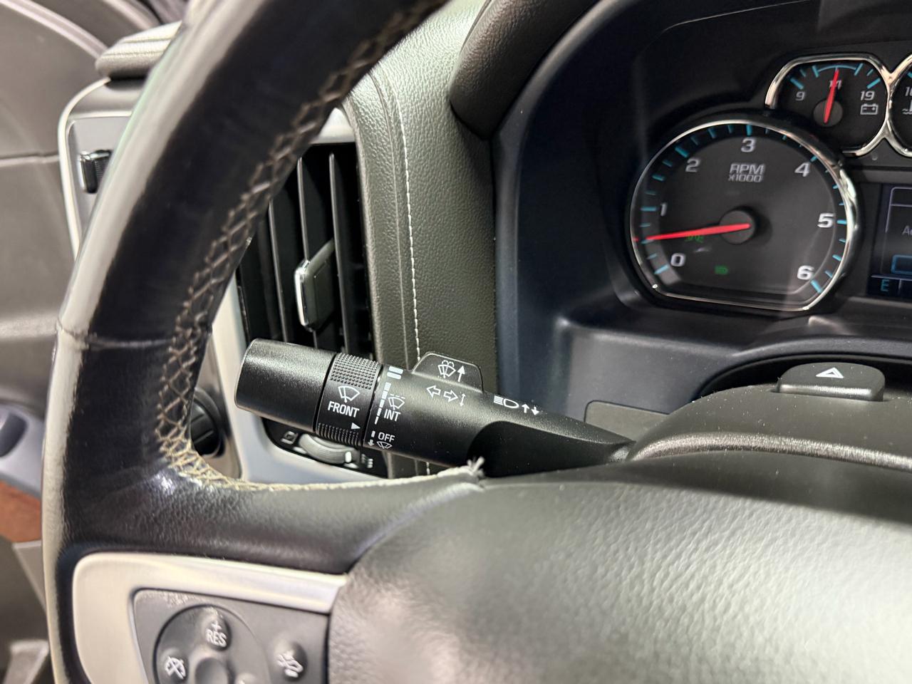 GMC Sierra 1500 4WD Crew Cab 143.5" SLT 2018