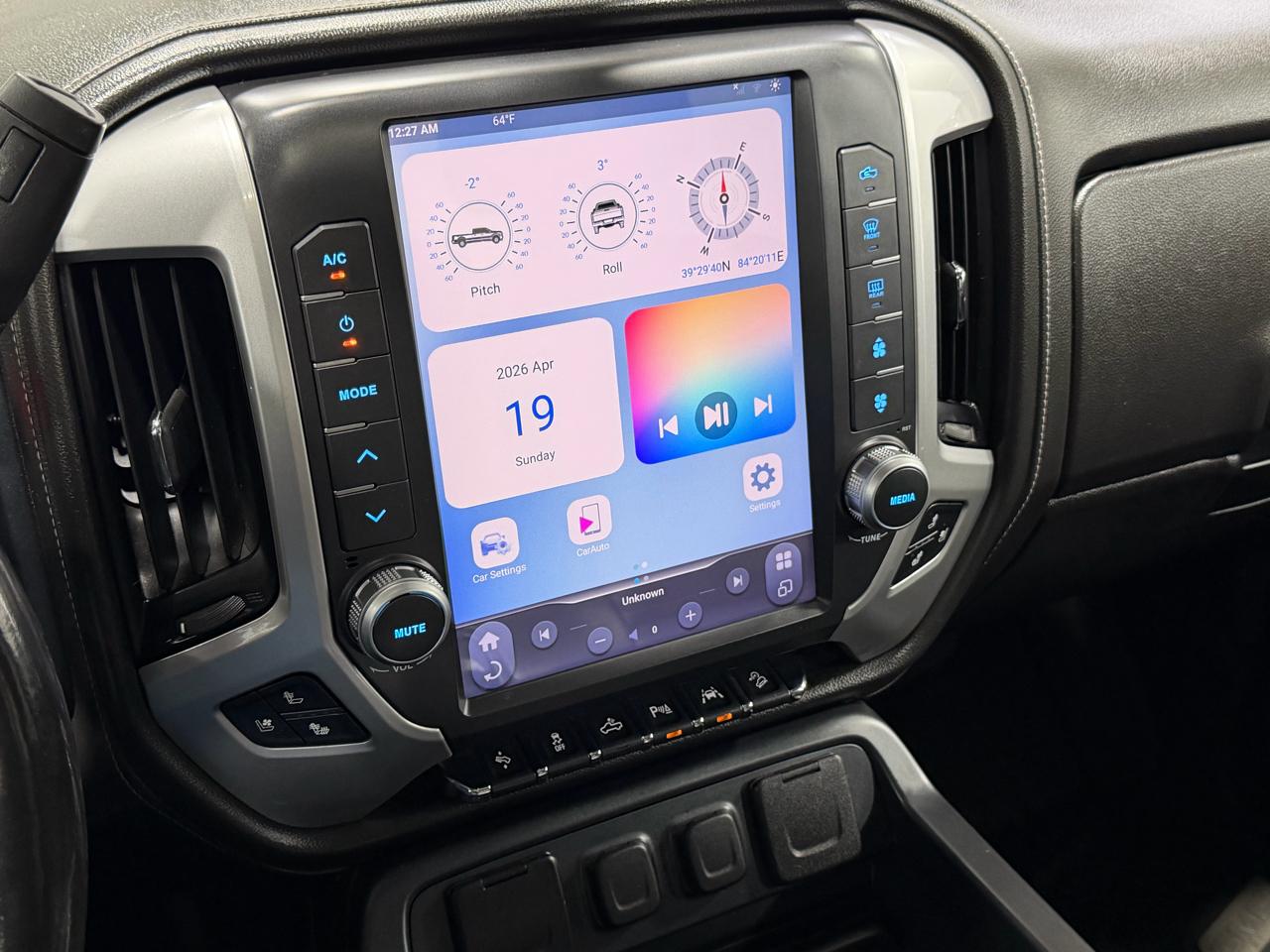 GMC Sierra 1500 4WD Crew Cab 143.5" SLT 2018