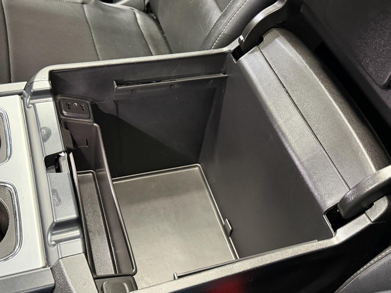 GMC Sierra 1500 4WD Crew Cab 143.5" SLT 2018