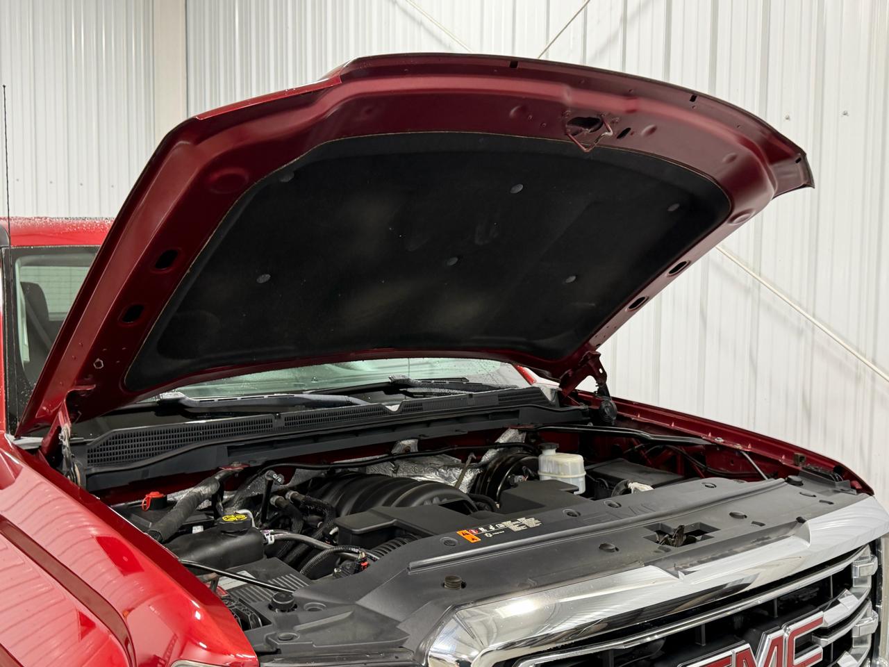 GMC Sierra 1500 4WD Crew Cab 143.5" SLT 2018