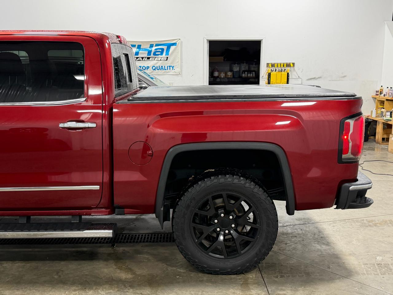 GMC Sierra 1500 4WD Crew Cab 143.5" SLT 2018