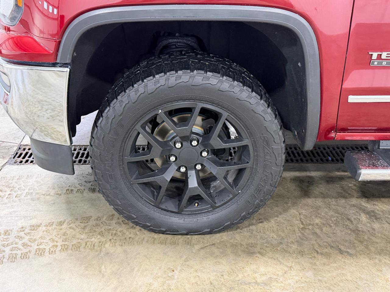 GMC Sierra 1500 4WD Crew Cab 143.5" SLT 2018