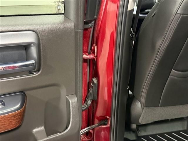 GMC Sierra 1500 4WD Crew Cab 143.5" SLT 2018