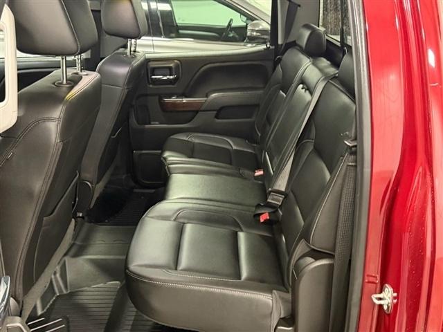 GMC Sierra 1500 4WD Crew Cab 143.5" SLT 2018