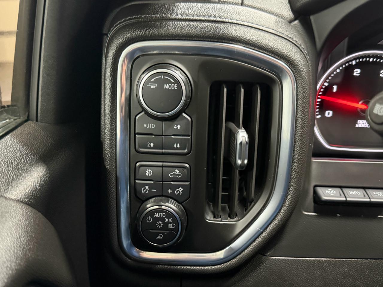 Chevrolet Silverado 2500HD 4WD Crew Cab 159" High Country 2020