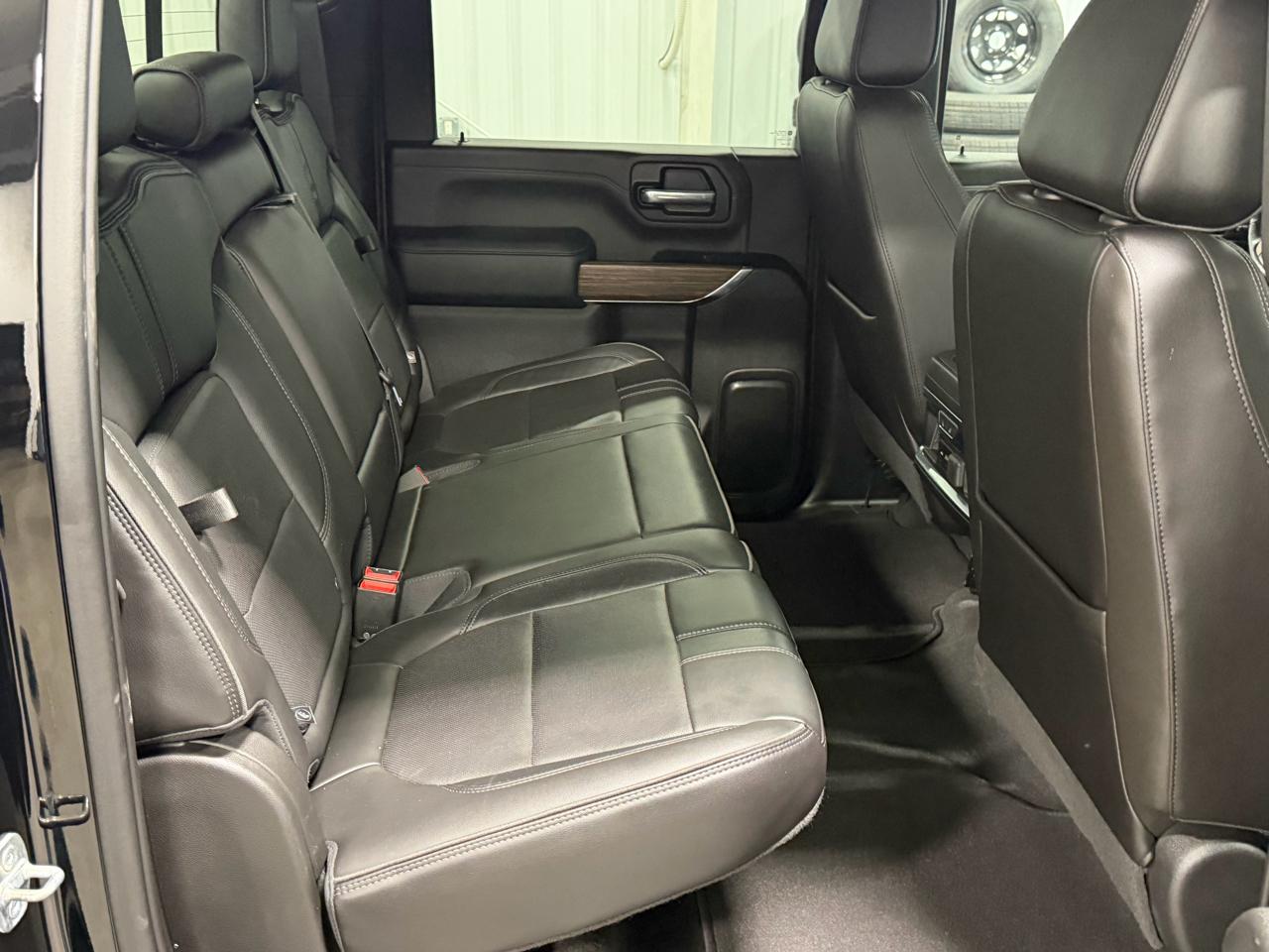 Chevrolet Silverado 2500HD 4WD Crew Cab 159" High Country 2020