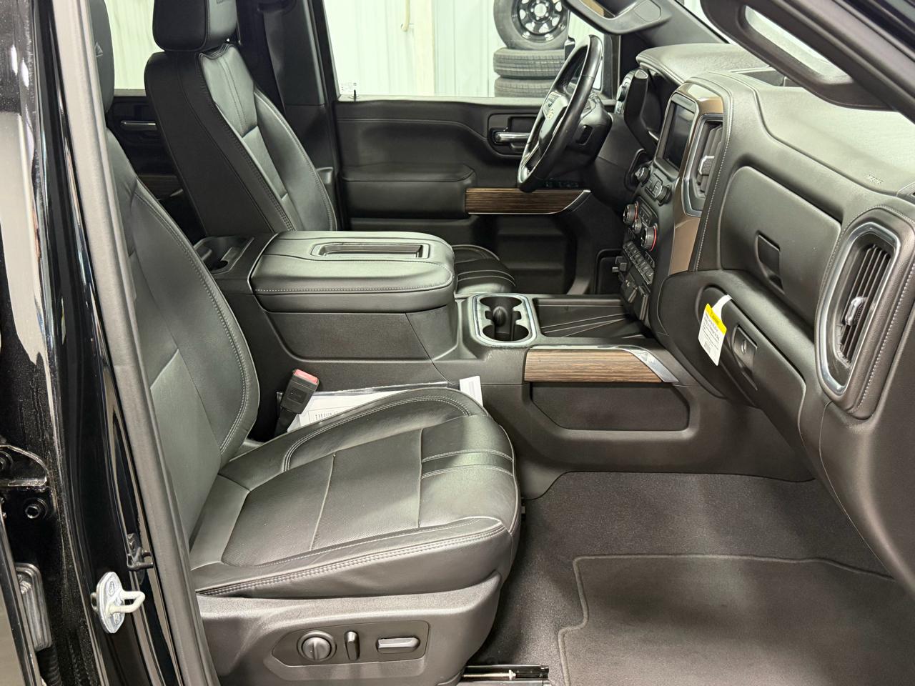 Chevrolet Silverado 2500HD 4WD Crew Cab 159" High Country 2020