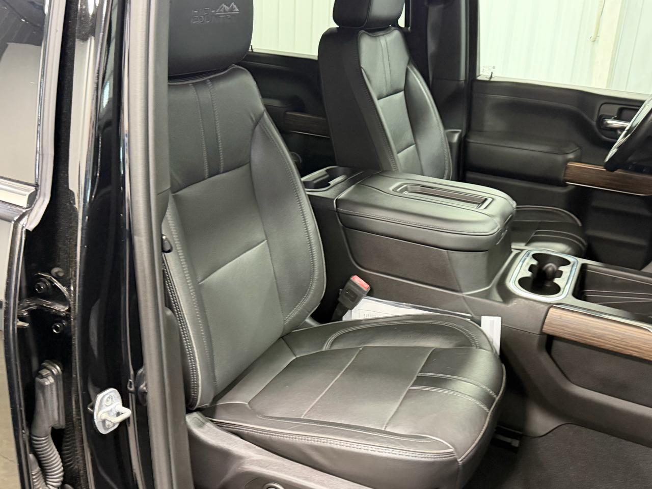 Chevrolet Silverado 2500HD 4WD Crew Cab 159" High Country 2020