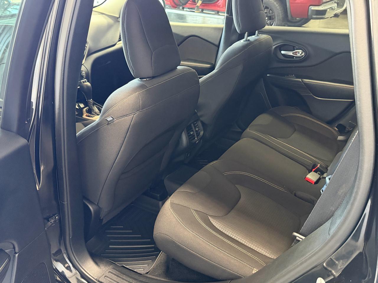 Jeep Cherokee 4WD 4dr Altitude *Ltd Avail* 2016