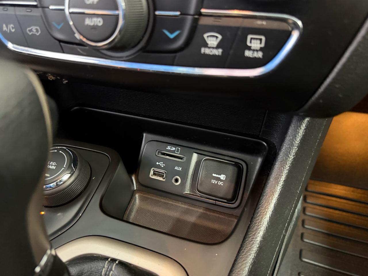 Jeep Cherokee 4WD 4dr Altitude *Ltd Avail* 2016