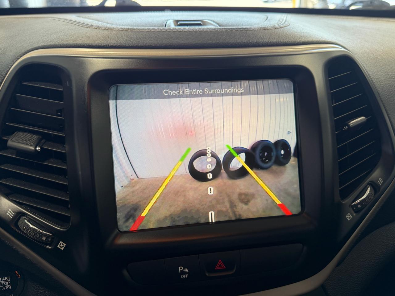 Jeep Cherokee 4WD 4dr Altitude *Ltd Avail* 2016