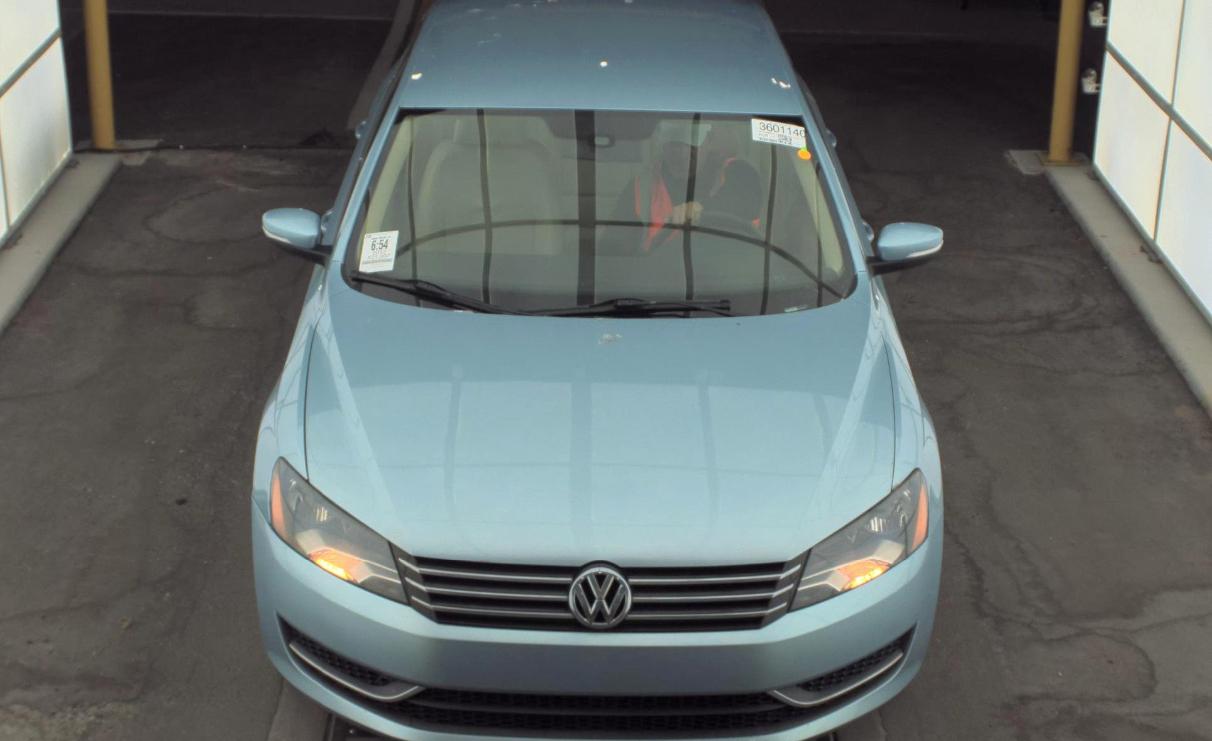 Volkswagen Passat 4dr Sdn 2.5L Auto SE 2013