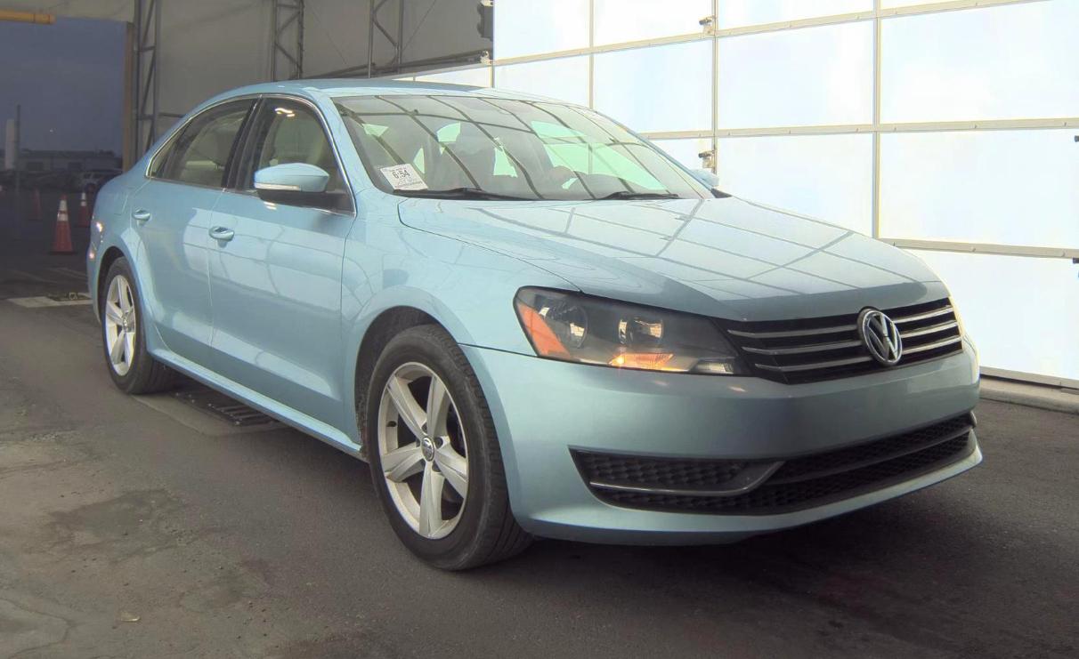 Volkswagen Passat 4dr Sdn 2.5L Auto SE 2013