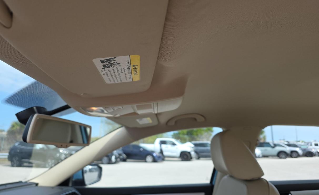 Volkswagen Passat 4dr Sdn 2.5L Auto SE 2013