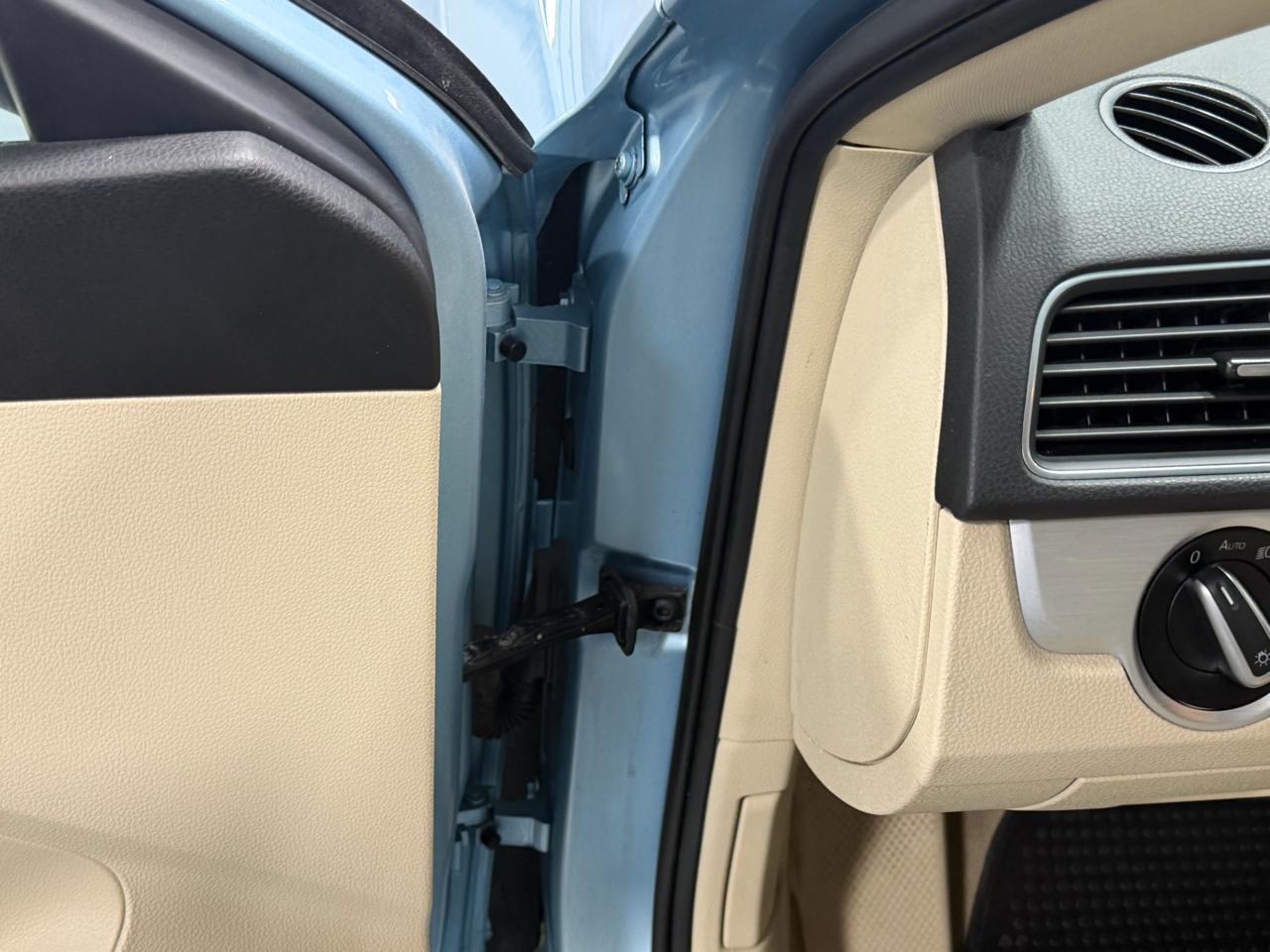 Volkswagen Passat 4dr Sdn 2.5L Auto SE 2013