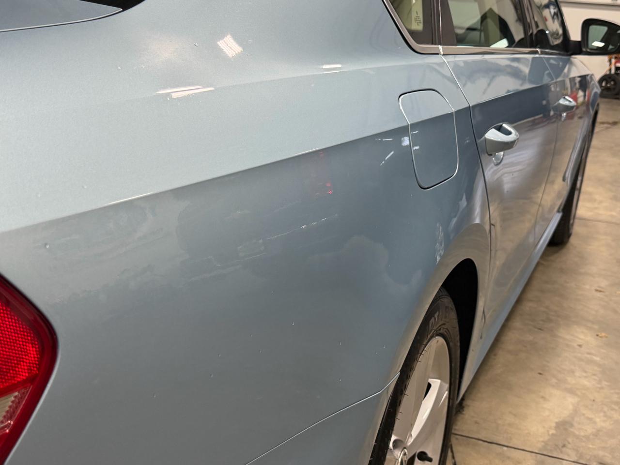 Volkswagen Passat 4dr Sdn 2.5L Auto SE 2013