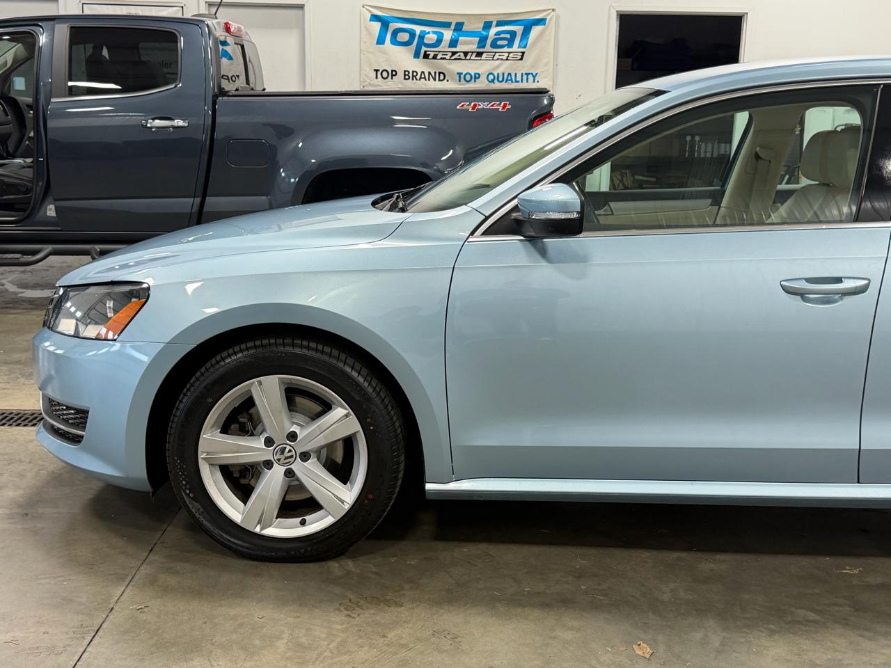 Volkswagen Passat 4dr Sdn 2.5L Auto SE 2013