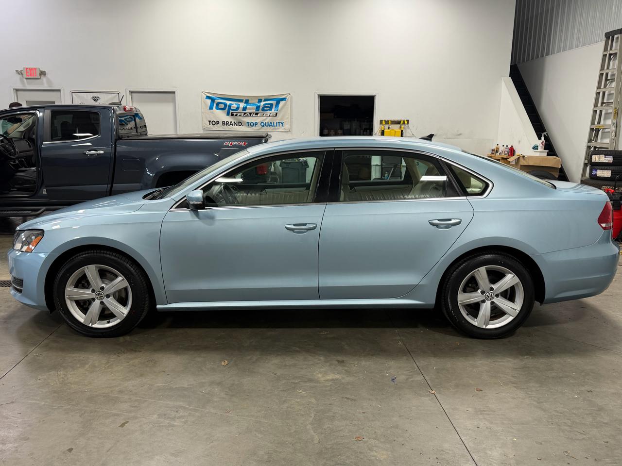 Volkswagen Passat 4dr Sdn 2.5L Auto SE 2013