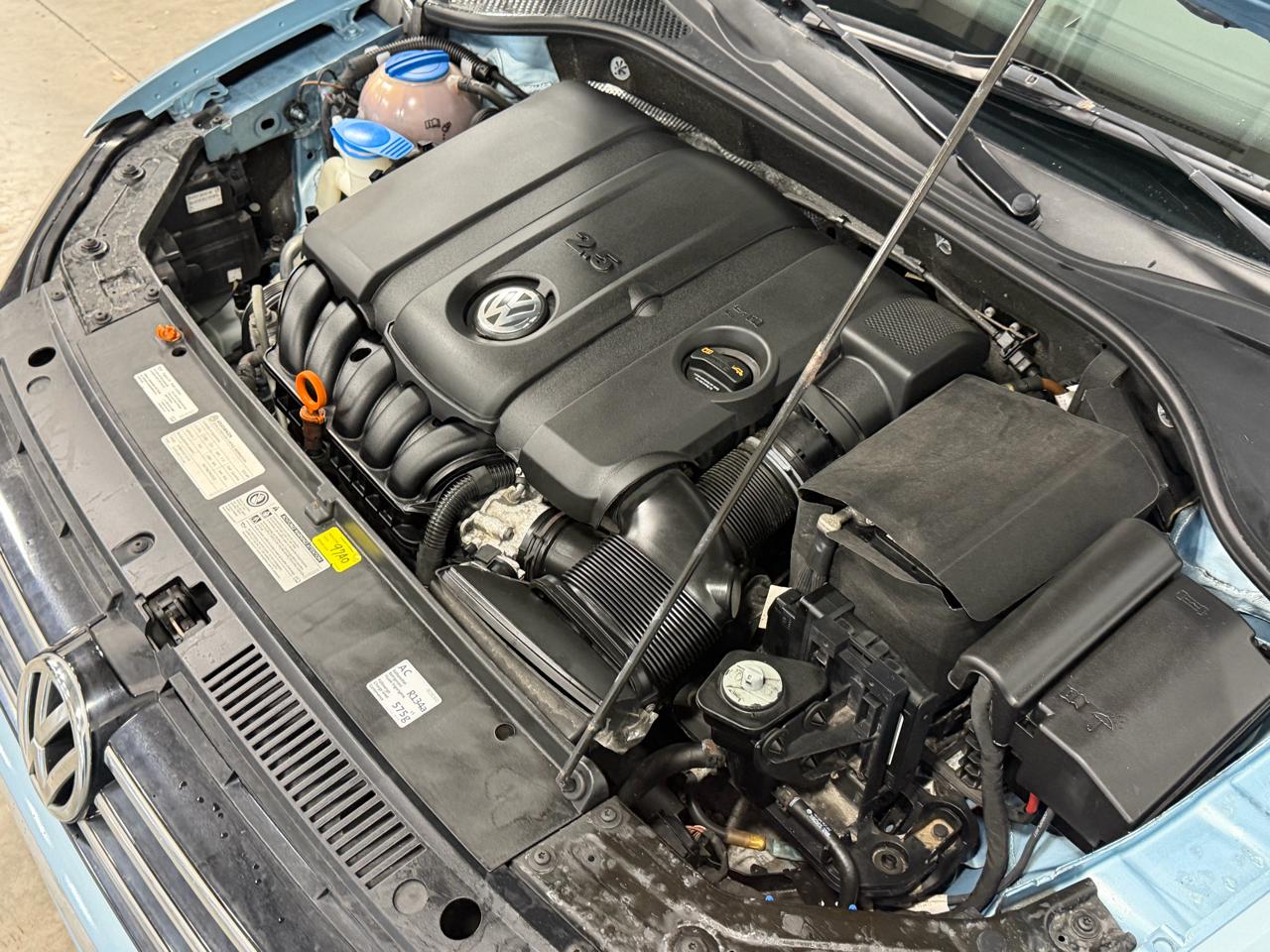 Volkswagen Passat 4dr Sdn 2.5L Auto SE 2013